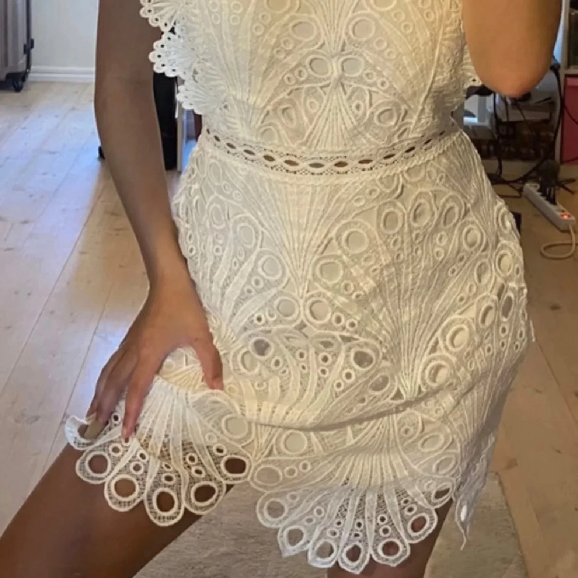 Vit spetsklänning - 90