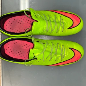 Nike Vapor X FG - Säljer mina Nike Vapor X. Använda handfull gånger på gräs.  Storlek EU 38. 