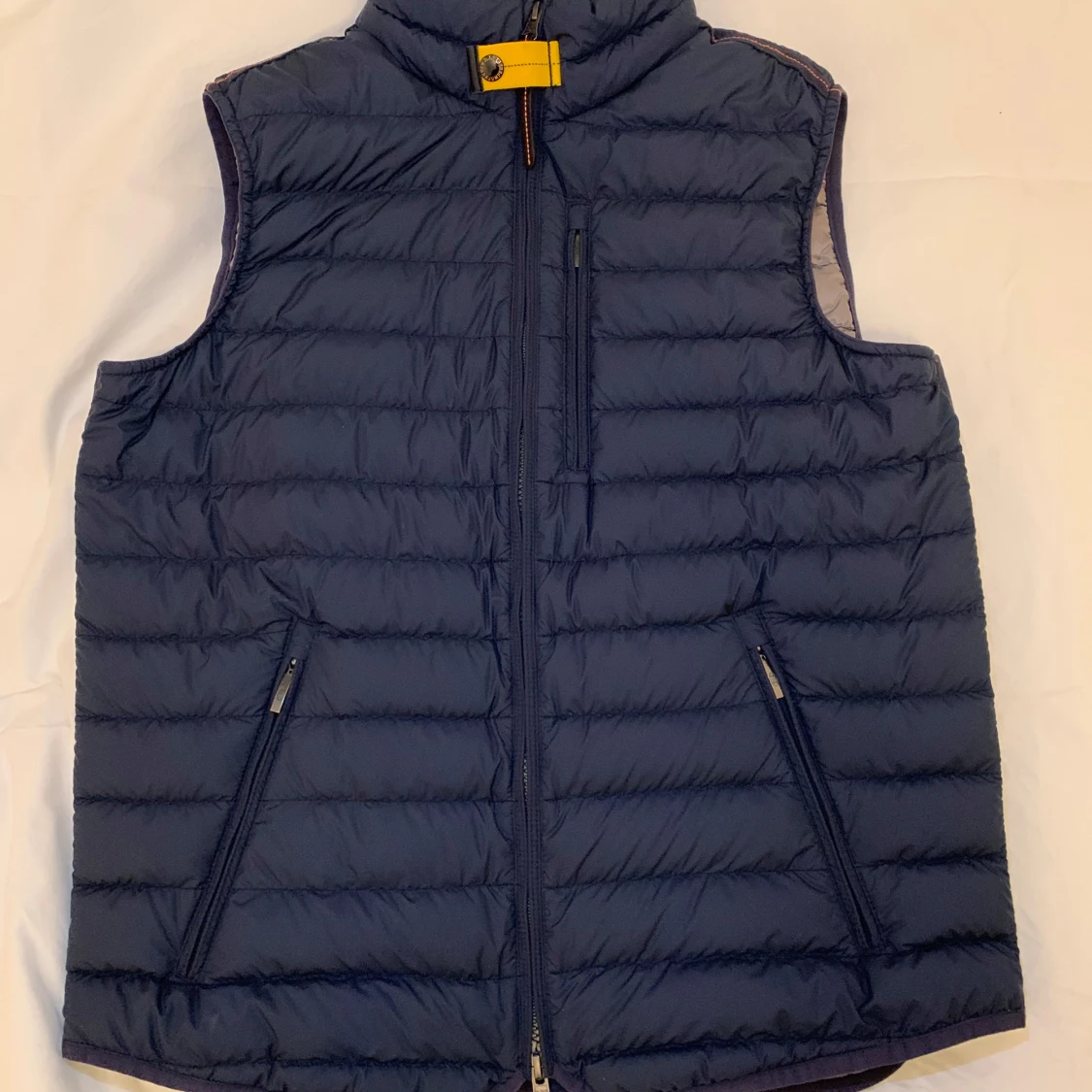 Mörkblå dunväst från Parajumpers