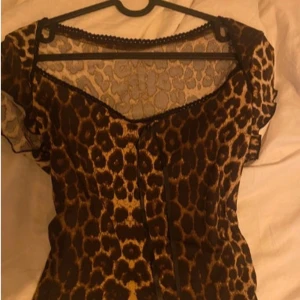 Topp från SHEIN  - Storlek M/38 Aldrig använd