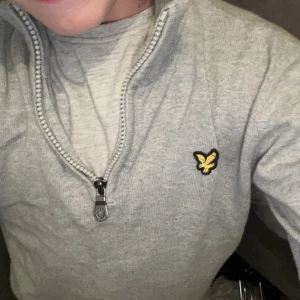 Half zip stickad från lyle and scott - Ny sick stickad 