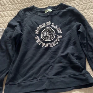 Collegetröja från Morris  - Säljer en collegetröja från Morris storlek S  Den är i gott skick 