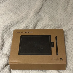 Ritplatta från Wacom - En ritplatta från Wacom, helt ny och oanvänd!  Allt finns kvar i förpackningen💗