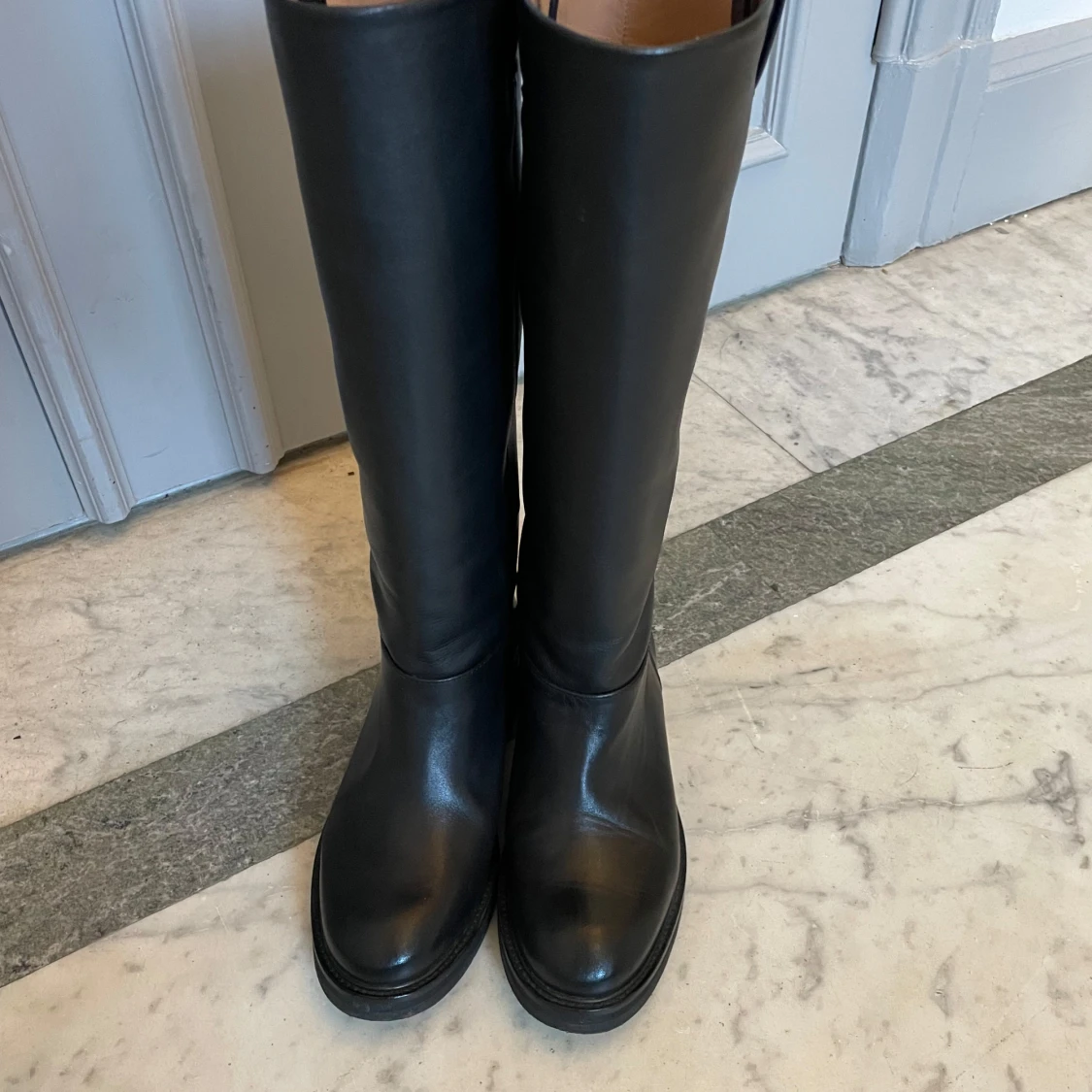 Svarta modestövlar - 90