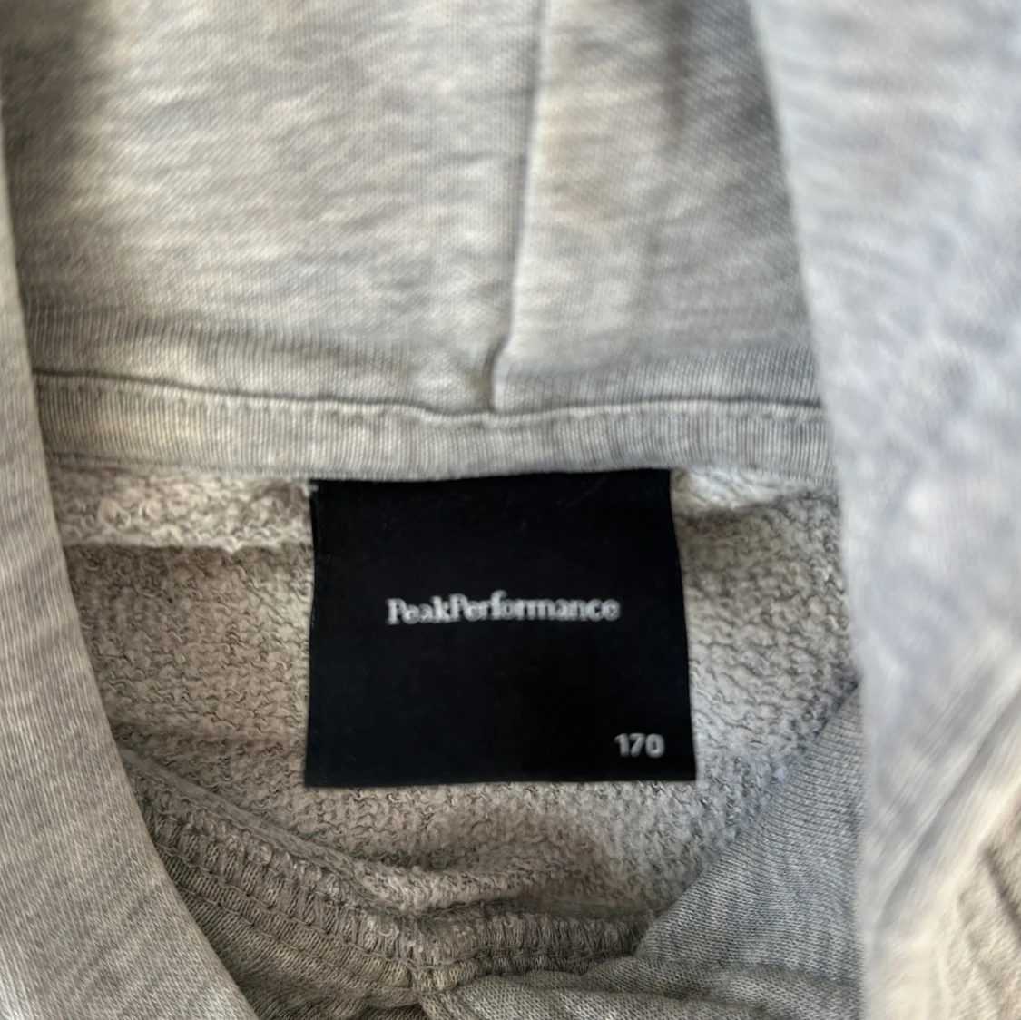 Peak performance hoodie - 92