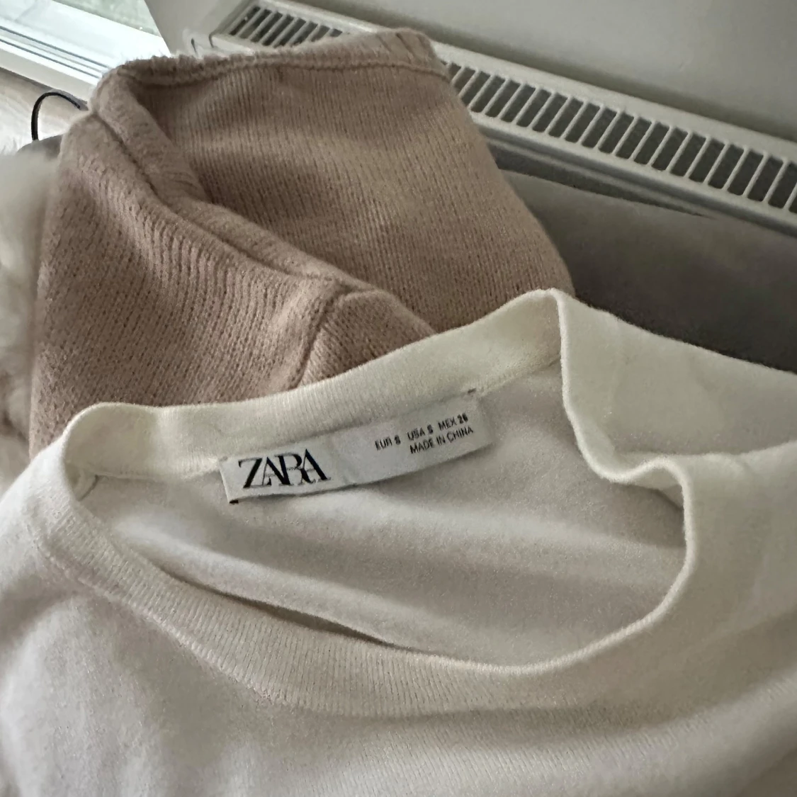 Vit långärmad tröja från Zara - 91