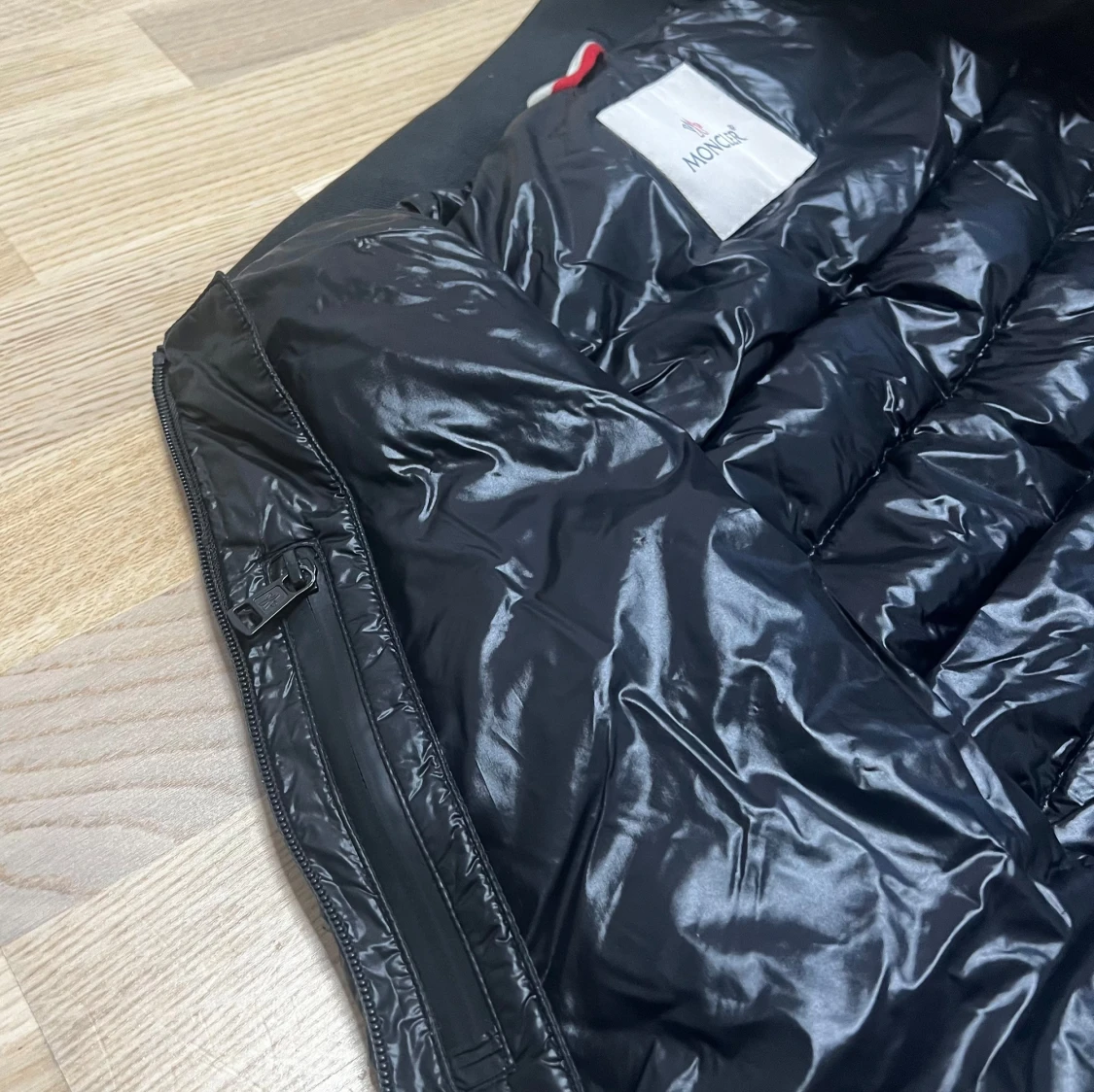 Svart dunväst från Moncler - 93