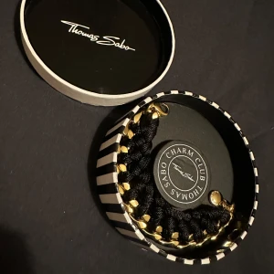 Armband Snö of Sweden - Armband i märket Snö of Sweden, oanvänd