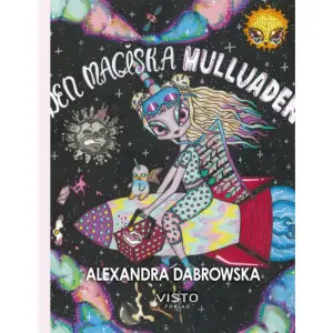 På en grå och dyster planet fanns det varken glädje eller skratt, allt var lika grått. Den som var annorlunda var Freja, en magisk färgsprakande Unicorn. En dag får Freja en magisk mullvad, och tillsammans flyger de ut på äventyr för att göra om den gråa planeten till en mer färgglad och rolig planet.    Format Inbunden   Omfång 40 sidor   Språk Svenska   Förlag Visto Förlag   Utgivningsdatum 2020-07-28   Medverkande Alexandra Dabrowska   Medverkande Alexandra Lundquist   ISBN 9789178851829  