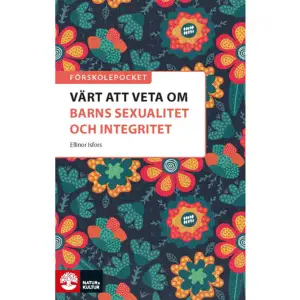 Medvetenheten kring vikten av att arbeta med barns integritet har ökat kraftigt de senaste åren, tack vare kopplingen mellan Barnkonventionen och förskolans läroplan. Barns sexualitet är inte en lika etablerad fråga, men är ändå något som pedagoger inom förskolan hanterar dagligen. Samtidigt som de flesta inom förskolan vill finnas där och ge förutsättningar för en positiv utveckling kan frågan om barns sexuella utveckling kännas lite laddad och på vissa sätt svår att närma sig. Boken är tänkt att ge dig kunskap om vad du som pedagog kan göra för att skapa en bra miljö på förskolan och hur du kan tänka och göra i olika knepiga situationer som uppstår. Hur begränsar man till exempel ett olämpligt beteende utan att framkalla skamkänslor hos ett barn? Var går gränserna mellan vanliga beteenden och beteenden som bör väcka vår oro? I boken finns förslag på hur du tillsammans med sina kollegor kan hålla dessa frågor aktuella inom verksamheten samt stöd för hur ni får till en bra kommunikation med föräldrarna.   Sagt om boken:  En varm och ödmjuk bok som bjuder in läsaren på ett bra sätt och litar på att läsaren kan och vill göra rätt. Det känns super att det finns en bok att tipsa om som tar upp frågorna på ett så lättillgängligt sätt och som kan utgöra en utgångspunkt för arbetslagen. Det är lättare och bättre att diskutera de här ibland lite laddade frågorna utifrån en bok Nathalie Simonsson, sexualupplysare och författare till Världens Viktigaste Bok En viktig och välskriven bok! Den är inkluderande av läsaren med diskussionsfrågor och dilemman. Jag uppskattar att den är så lättillgänglig trots det tunga/viktiga innehållet. Jag längtar efter att kunna få diskutera de här frågorna med mina kollegor! Isabelle Santos Andersson, förskollärare Boken är en glädje att läsa. Den är inkännande, lyhörd och lugnande och det känns som att författaren verkligen känner målgruppen. En sådan här bok har saknats länge och jag tror att den har chans att vara till stor nytta för många. Kalle Röcklinger, sexualupplysare Boken tar barns sexualitet och nyfikenhet för självklar och på allvar. Här får man reflektera över konkreta situationer som kan uppstå på en förskola, liksom många tips hur man kan arbeta förebyggande med sexualitet och integritet. En självklar vägledning för alla i förskolan Hans Olsson, sakkunnig sexualundervisning, RFSU     Format Häftad   Omfång 80 sidor   Språk Svenska   Förlag Natur & Kultur Läromedel och Akademi   Utgivningsdatum 2021-09-30   ISBN 9789127460133  