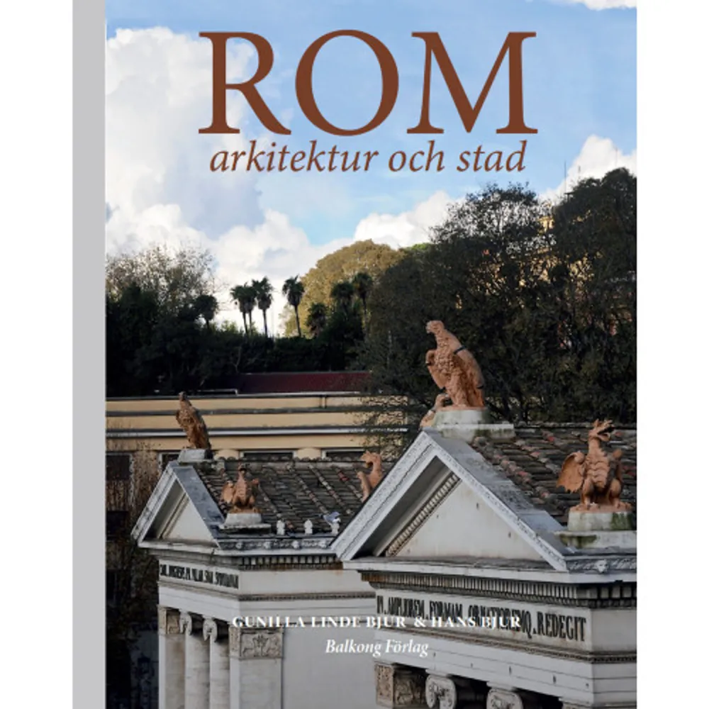 Boken är den första på svenska som utförligt behandlar Roms byggnadskonst i vår tid i sammanhang med antikens stad. Här finns en sammanflätad arkitektur- och stadsbyggnadshistoria från antiken till vår tid. Författarna som båda är arkitekter med lång erfarenhet låter oss förstå hur Roms mångfasetterade karaktär har uppstått och samtidigt vilka uppgifter arkitekter och stadsbyggare stått inför. Vi får följa hur arkitekter, som Apollodoros under antiken och Zaha Hadid kring millennieskiftet 2000, tog sig an sin tids arkitektuppgifter i en unik stadsmiljö. Här fokuseras på relationerna mellan byggnad och stad, mellan fasad och stadsrum och de funktionella, symbolladdade och mångbottnade stadsrum som finns i staden. Vart och ett av de tolv kapitlen präglas av sitt innehåll men första kapitlet om antiken och sista kapitlet om samtiden är tyngdpunkterna.    Format Inbunden   Omfång 256 sidor   Språk Svenska   Förlag Balkong Förlag   Utgivningsdatum 2015-09-25   Medverkande Hans Bjur   Medverkande Gunilla Linde Bjur   Medverkande Hans Bjur   Medverkande Michel Hjorth   ISBN 9789185581948  . Böcker.