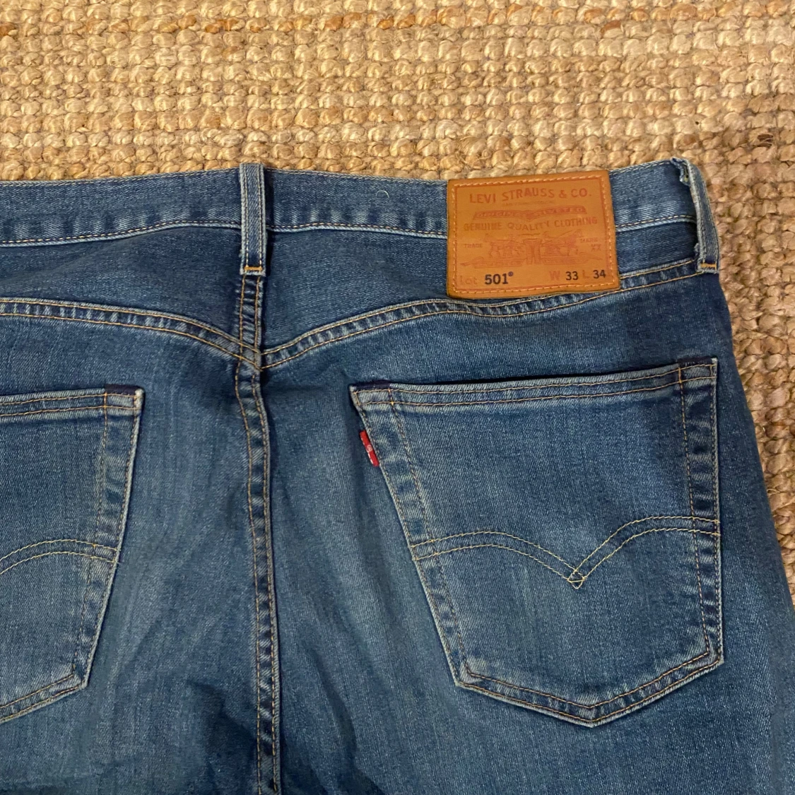 Levis 501 jeans i blå denim - 92