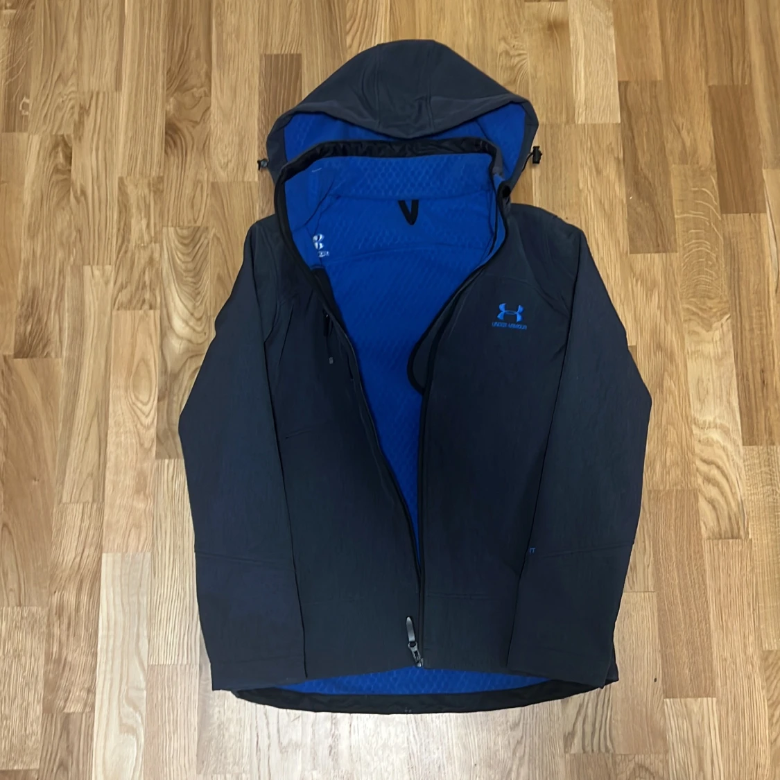 softshelljacka från Under Armour - 90