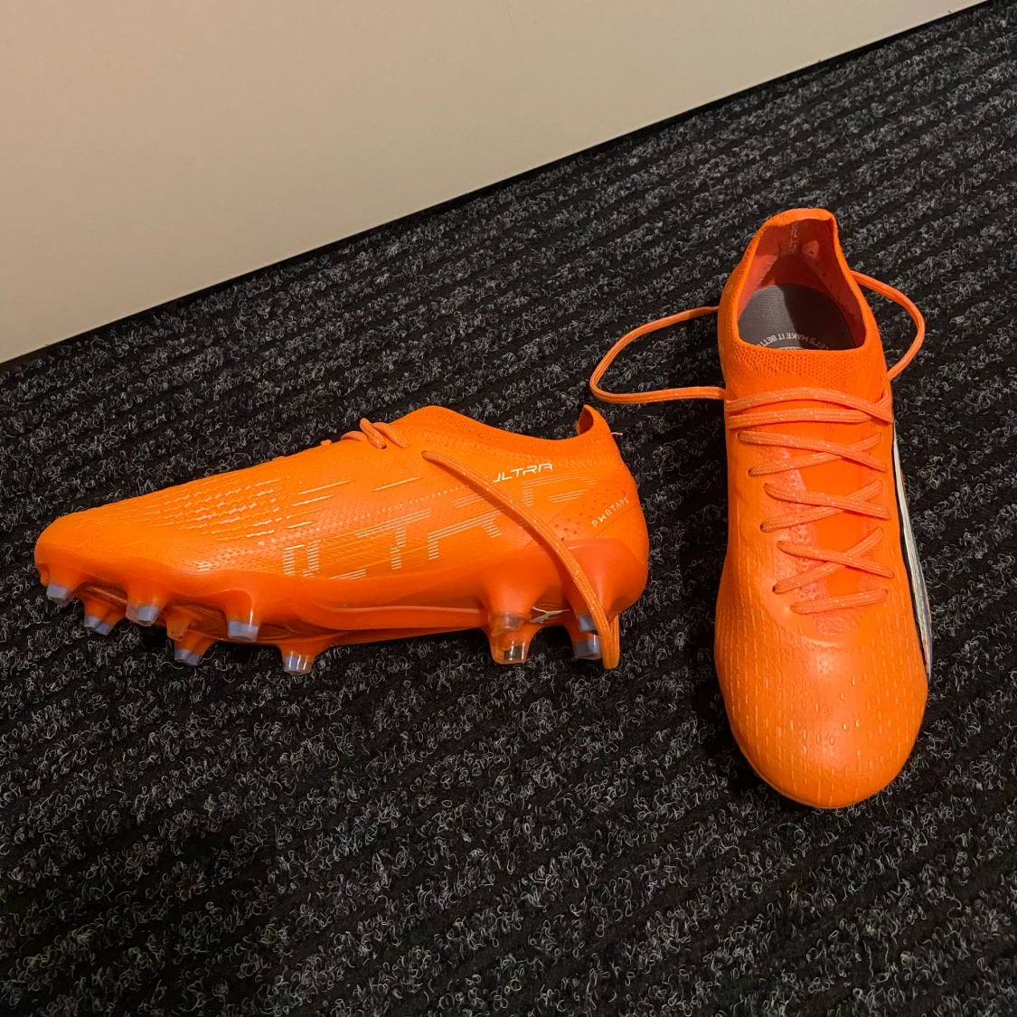 Fotbollsskor/ puma ultra ultimate 