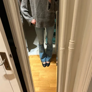 Dielsel jeans  - Säljer dessa oanvända diesel jeansen i 27/34 jag är 180cm som referens. Bootcut