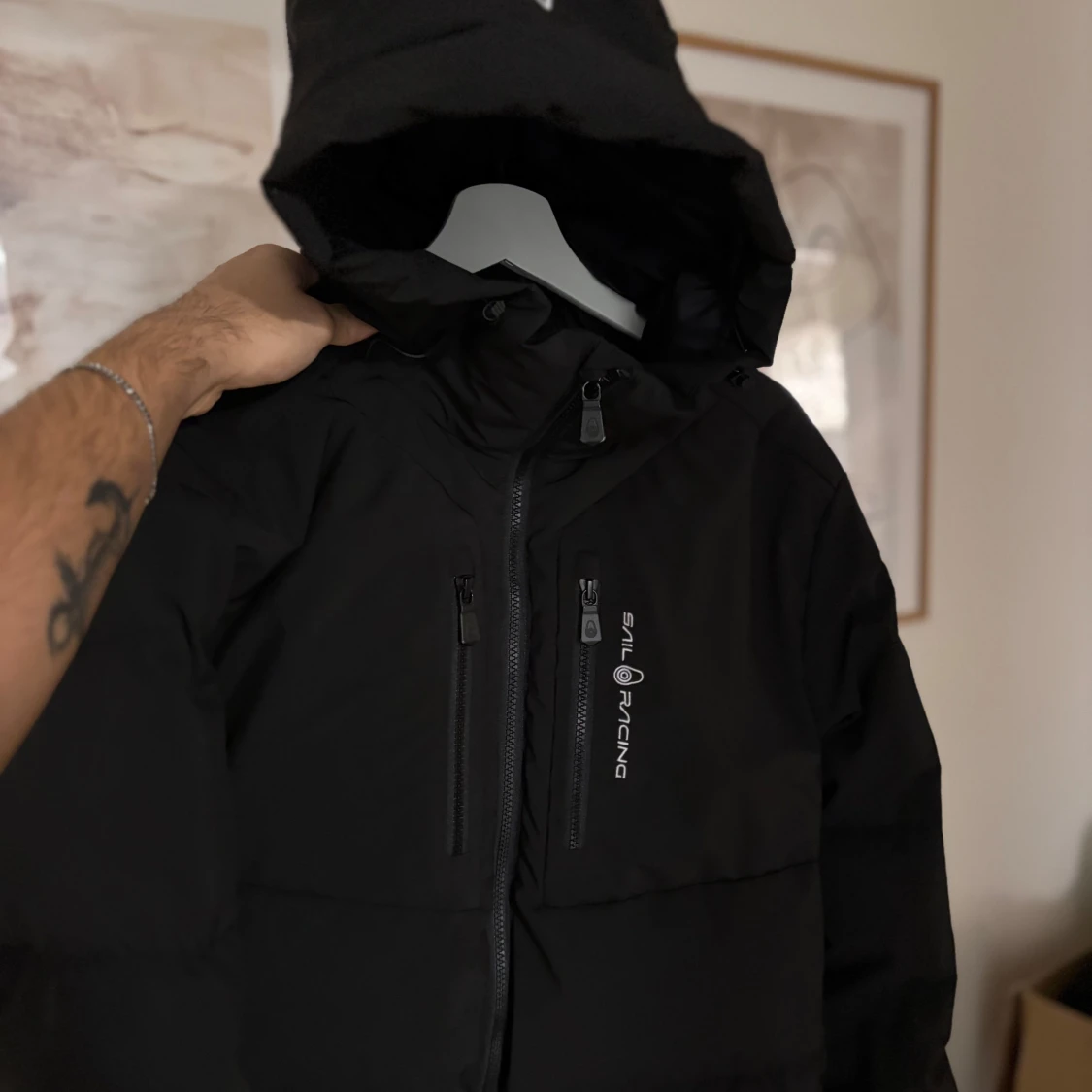 Svart dunjacka från Sail Racing - 91