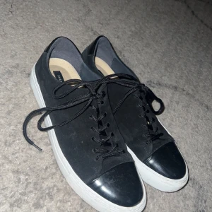 Sneaky Steve Skor - 700kr helt nya nypris 2000kr