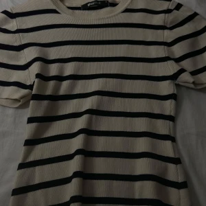 Randig t-shirt - Använd 2/3 gånger