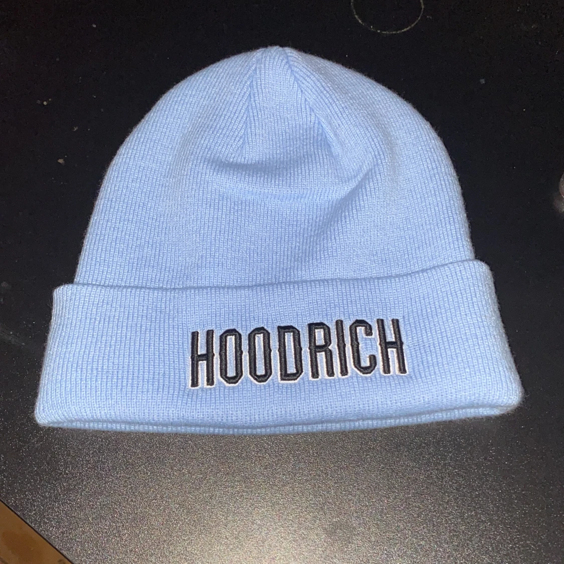 Ljusblå mössa från Hoodrich