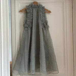 Klänning - Sååå söt klänning! Köpt i paris! Aldrig använd🥰