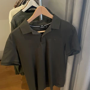 J.lindberg piké - Skön piké från j.lindberg utan defekter. 