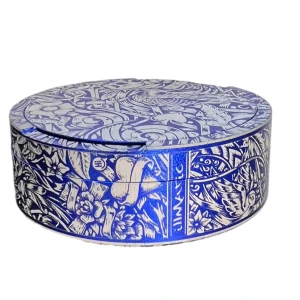 "BLUE SKY" LIMITED EDITION SNUSDOSA - "BLUE SKY"- EN METALLIC  BLÅ ALUMINIUM SNUSDOSA 3-DELAD (BJUDLOCK) FRÅN ILLMATIC DESIGNS! EN LIMITED EDITION SNUSDOSA FRÅN EN SERIE MED NAMNET "TATTOO SERIES" SOM EXKLUSIVT SÄLJS HOS DINGRAVERING.SE  VID FRÅGOR SKICKA GÄRNA PM:)