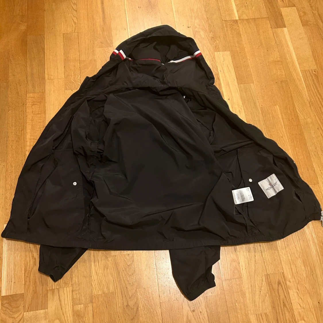 Svart Moncler Grimpeurs Windbreaker  - 90