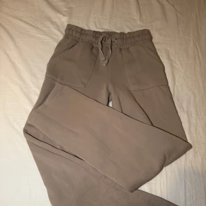 Lager 157 mjukisbyxor  - Säljer dessa populära byxor från lager 157 me en härlig färg som inte alla andra har 