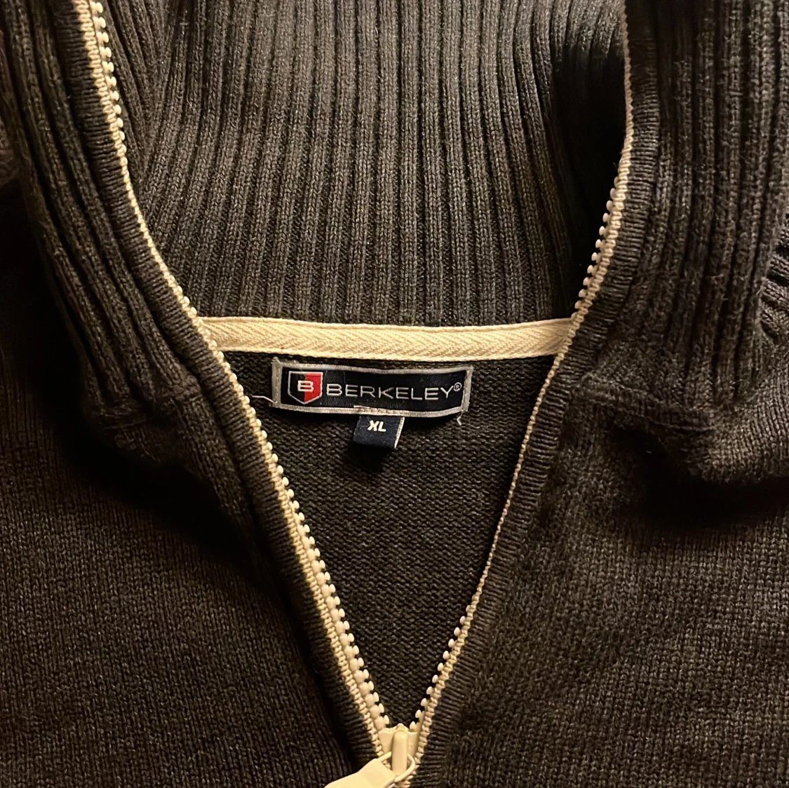 Svart tröja med dragkedja från Berkeley - 91