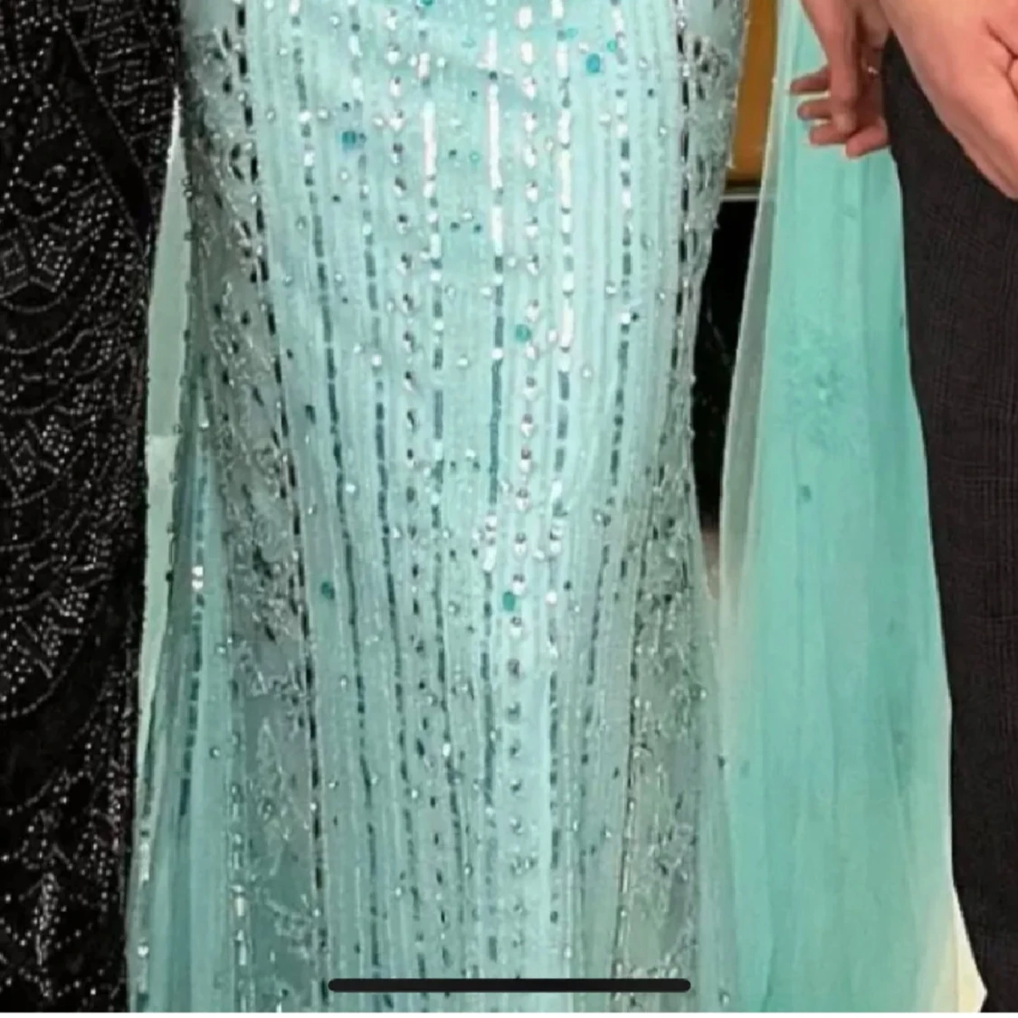 Turkos glittrig långklänning - 1