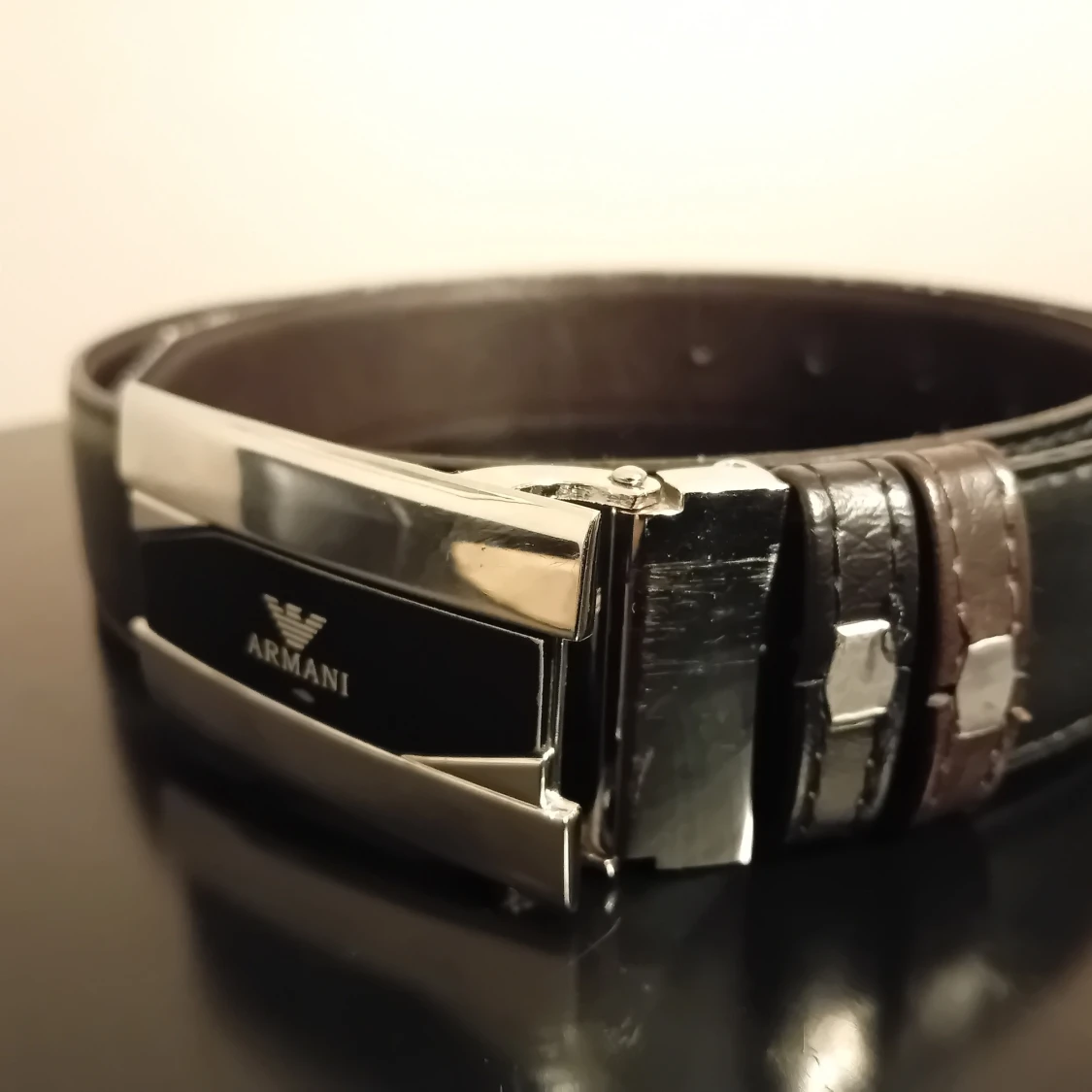 SVART ARMANI BÄLTE - 90