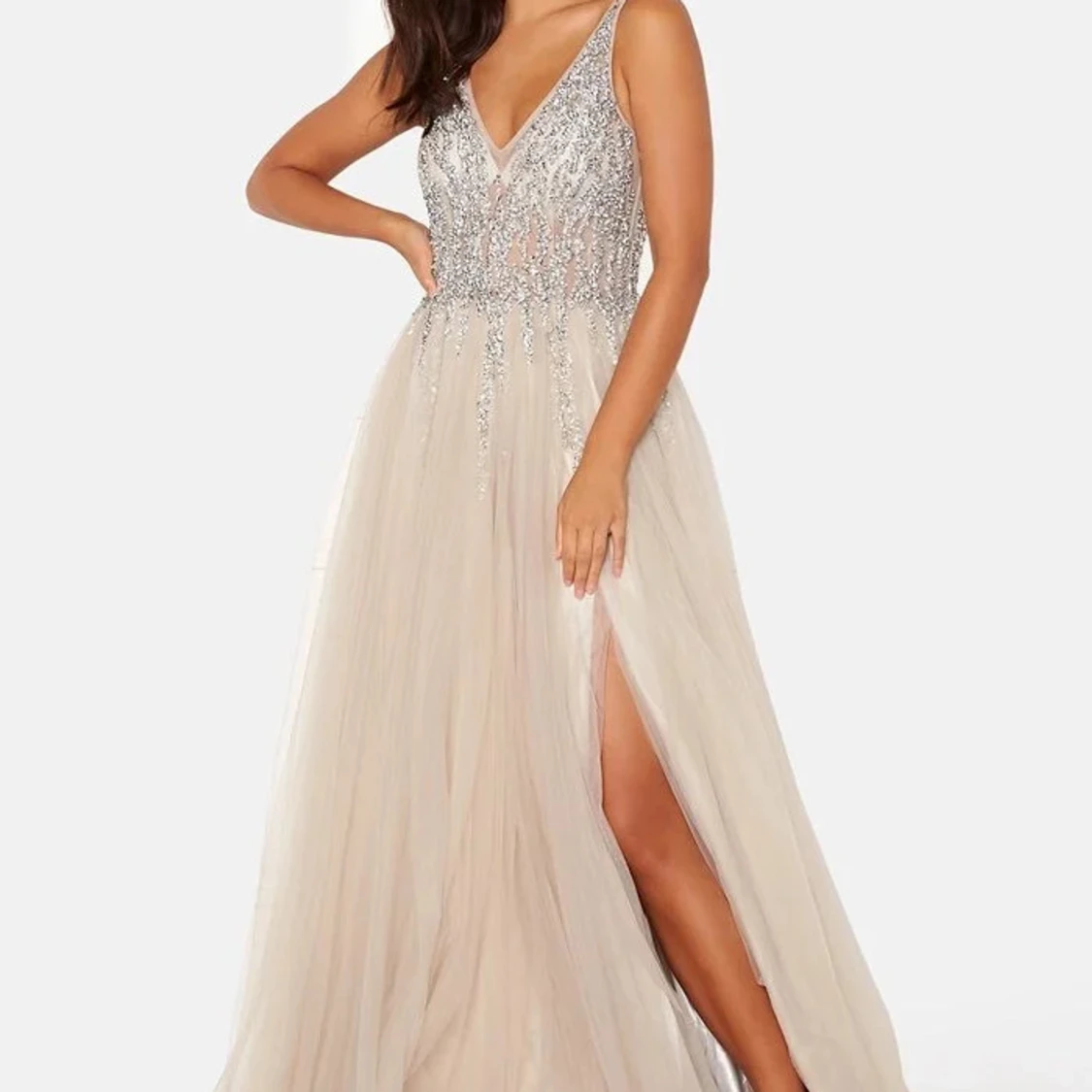 Champagnefärgad balklänning med paljetter - 90