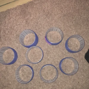 8 stora papiljotter  - 8 stora papiljotter från lyko, andvänt typ en gång.