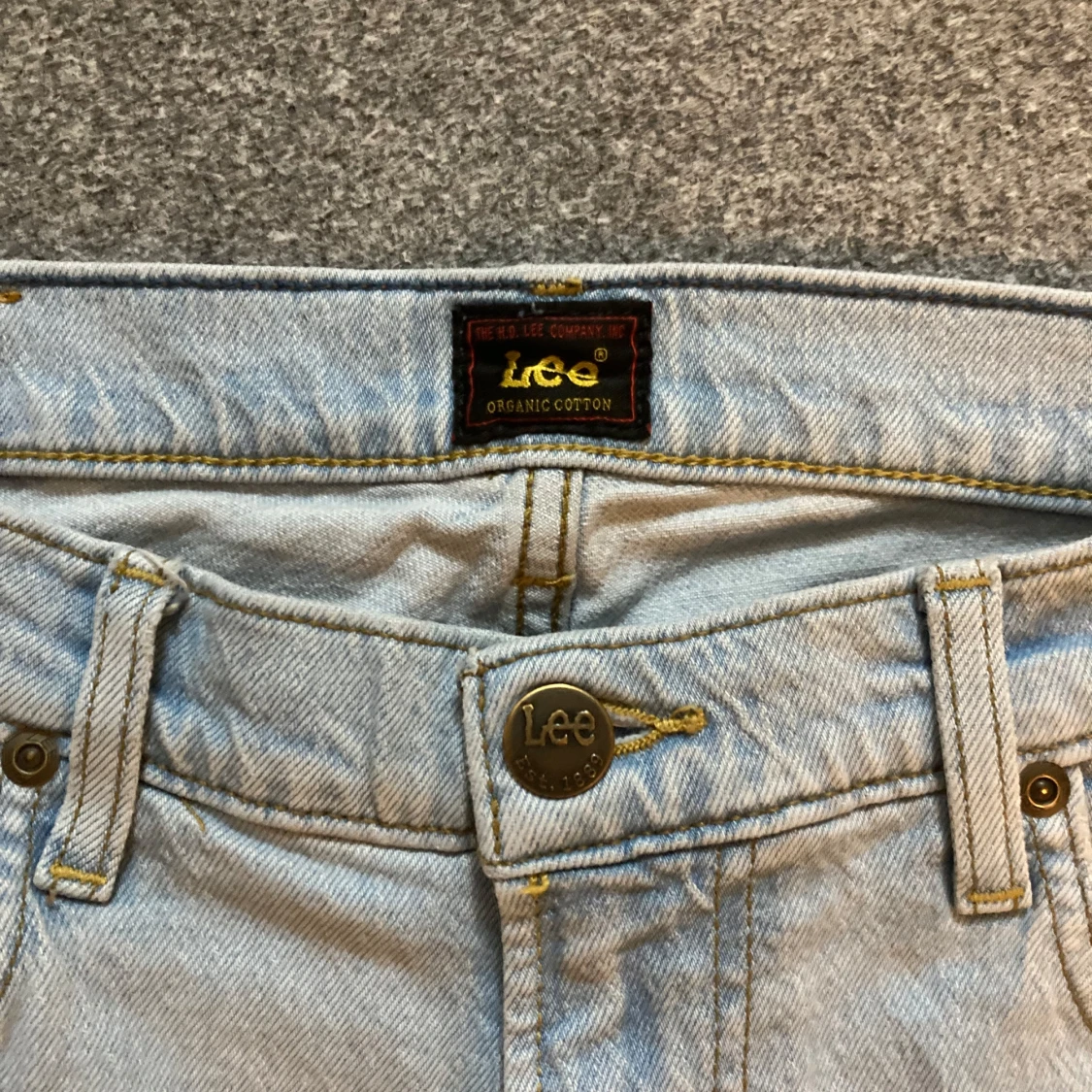 Ljusblå jeans från Lee - 90