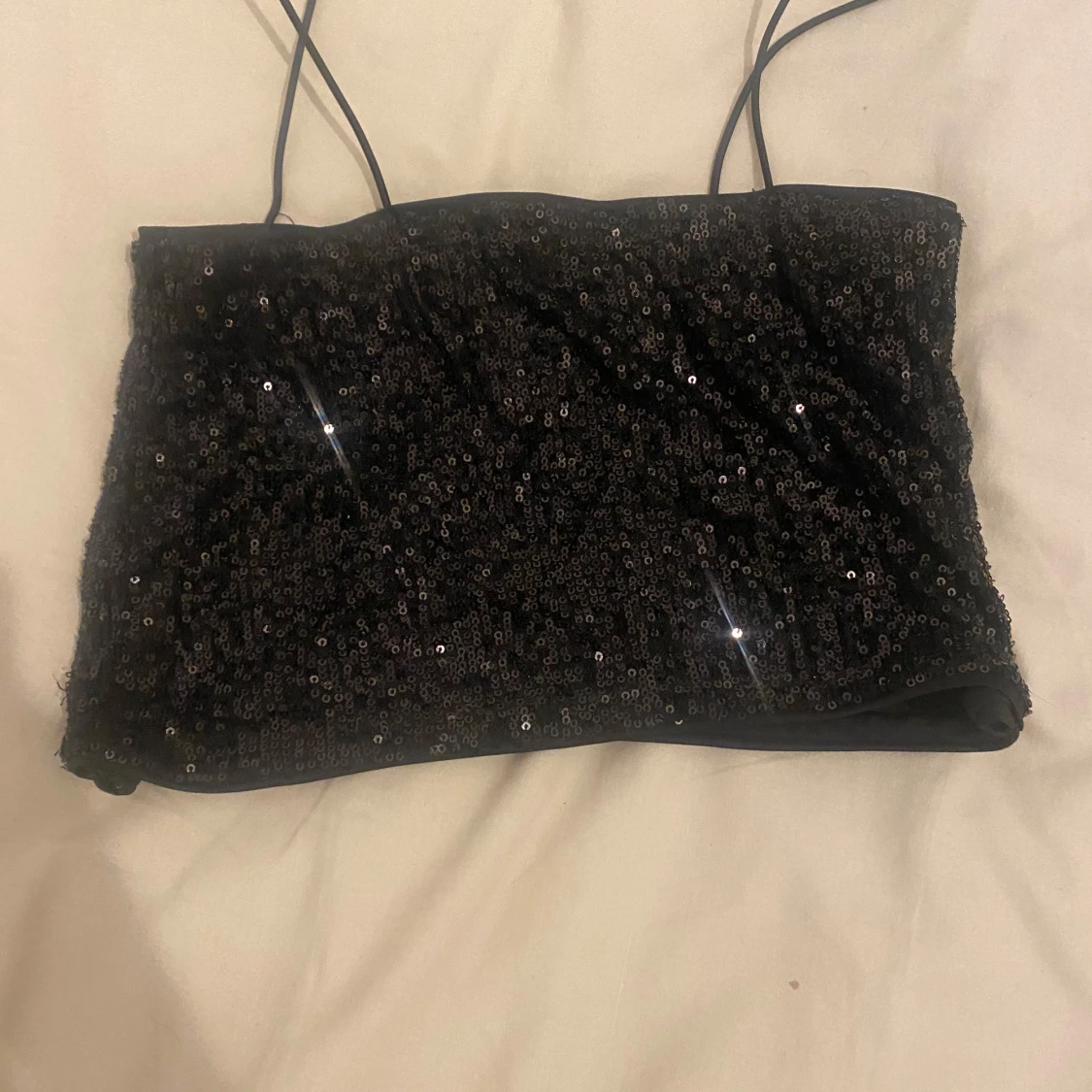 Svart paljettprydd tubtopp - 90