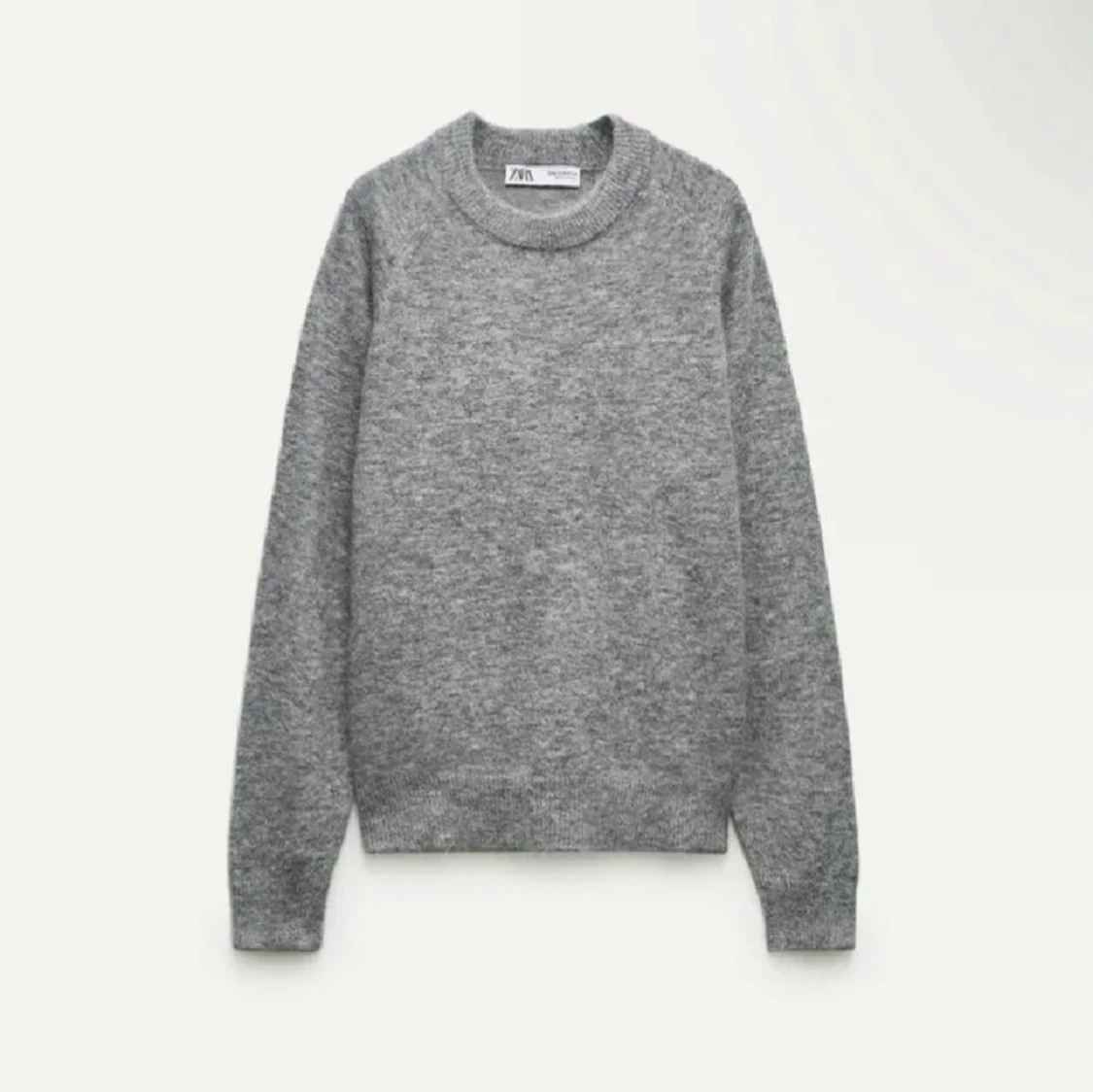 Grå stickad alpaca tröja 