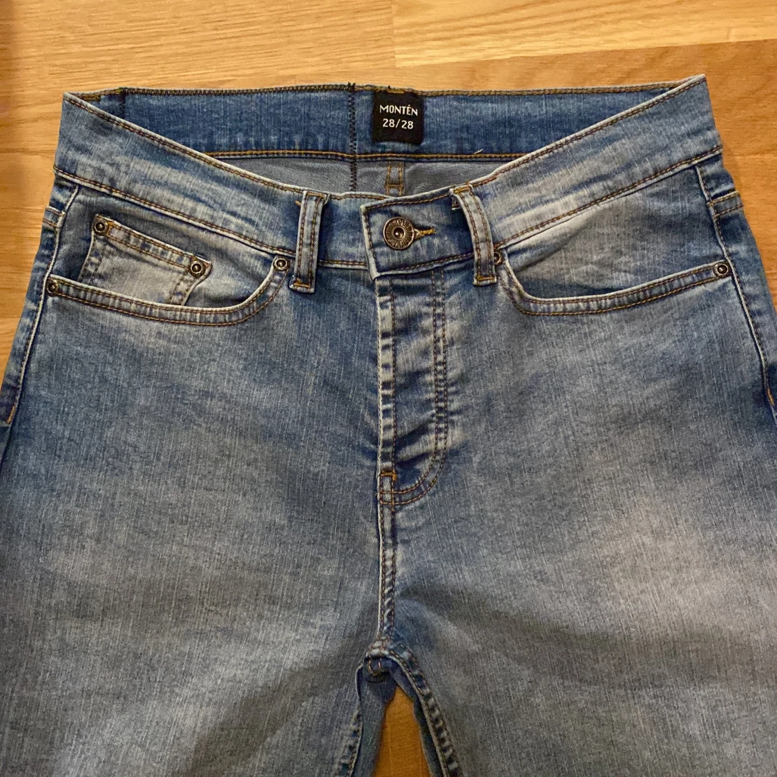 Blå jeans från Montén - 91