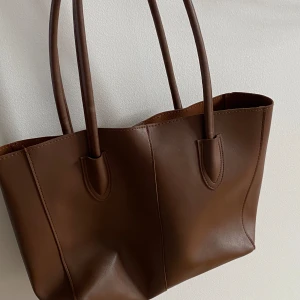 Brun väska  - Bra skick 