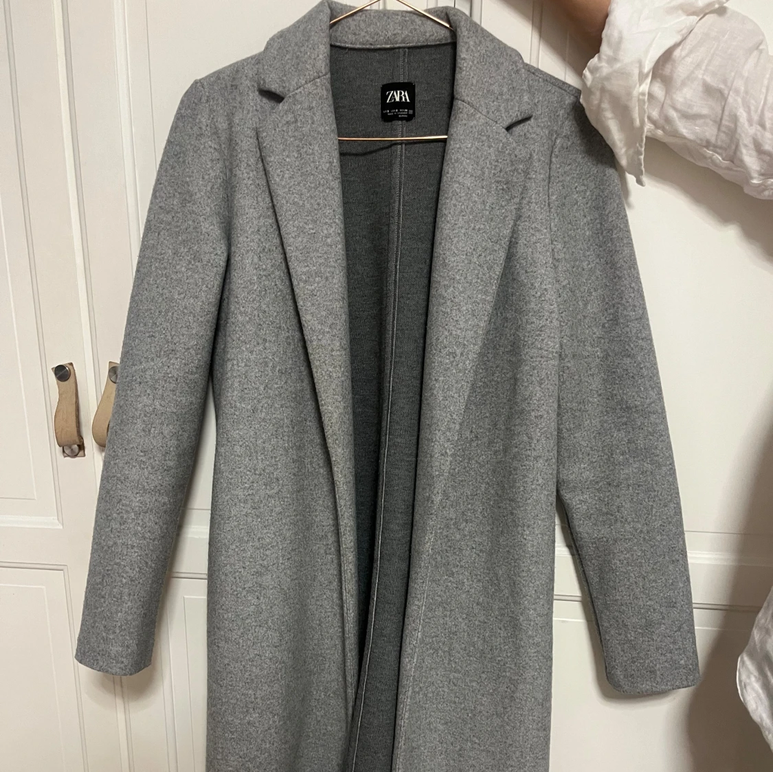 Grå lång kappa - 3