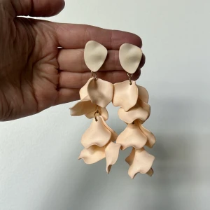 Flake örhänge från WOS - Flake örhänge från WOS 