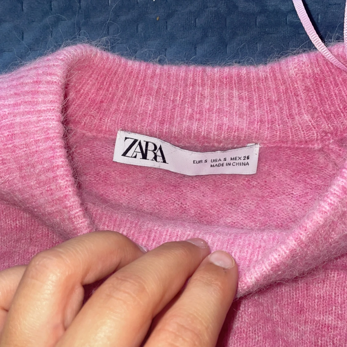 Rosa stickad tröja från Zara - 90