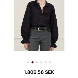 Skjorta med broderier Fabienne Chapot - Skjorta med broderier från märket Fabienne Chapot.   Nypris: 1800kr