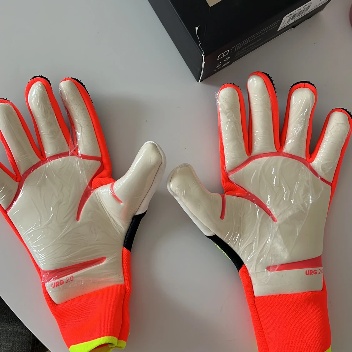 Predator pro målvakthandskar 8,5 - 90