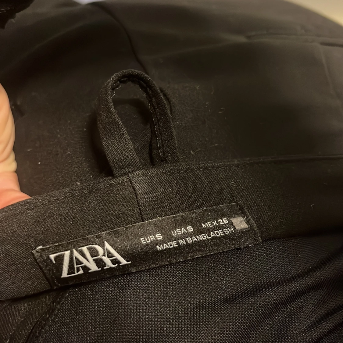 Svarta kostymbyxor från Zara - 91