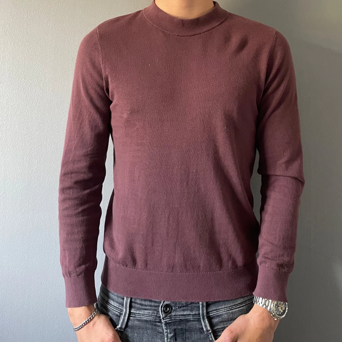 Vinröd långärmad tröja