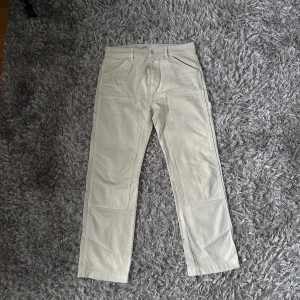 Zara byxor - Snygga raka byxor från zara, raka i modellen