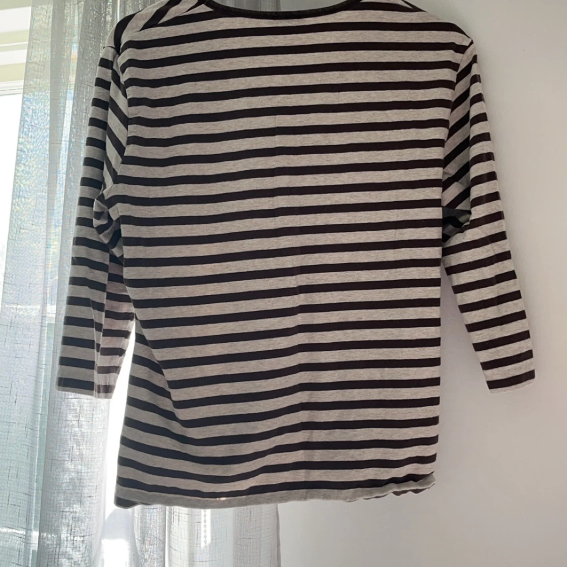 Brun/Grå Randig V-neck Tröja - 90