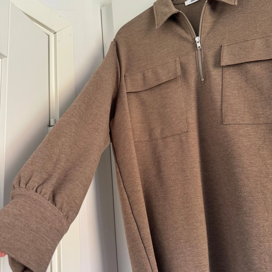 Beige tröja med dragkedja - 91