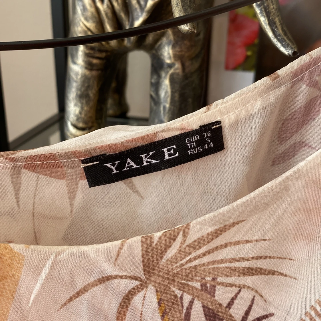 Blommig långklänning från Yake - 3