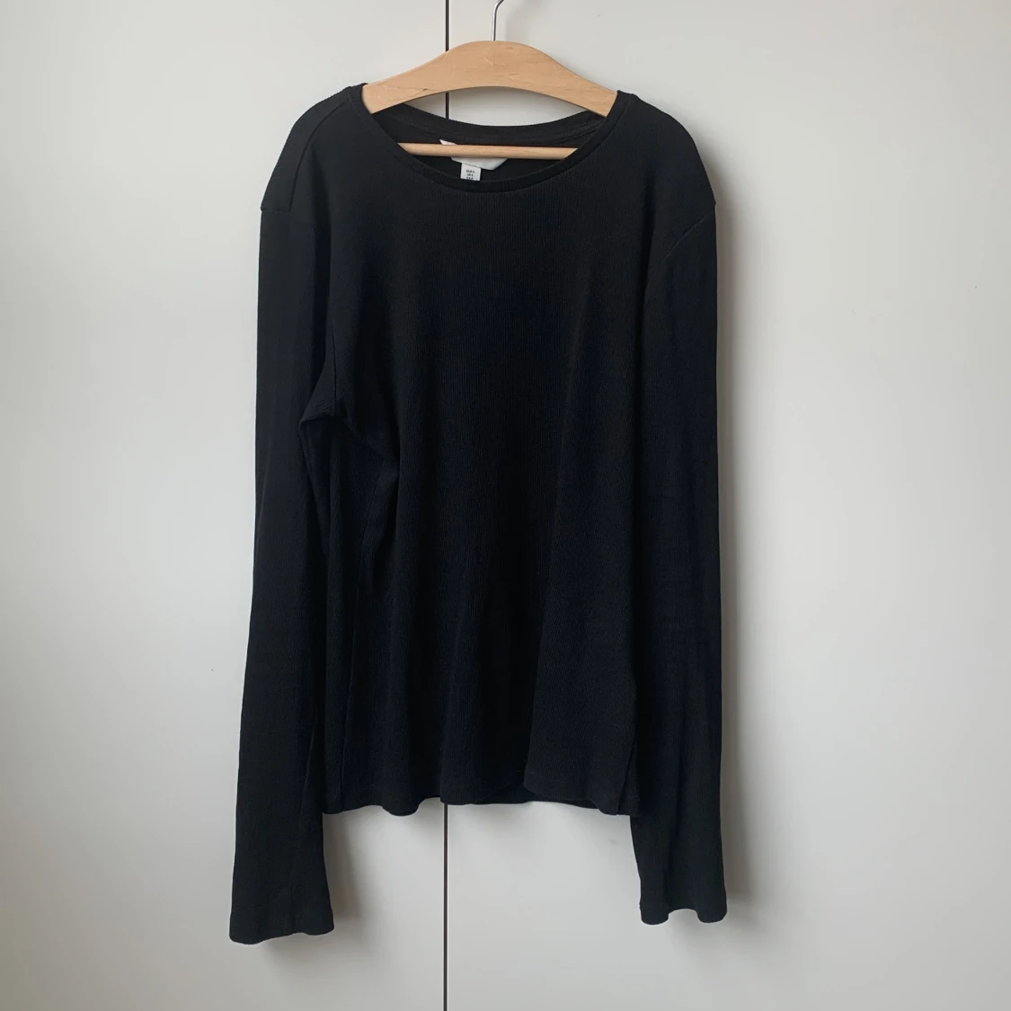 Svart långärmad tröja